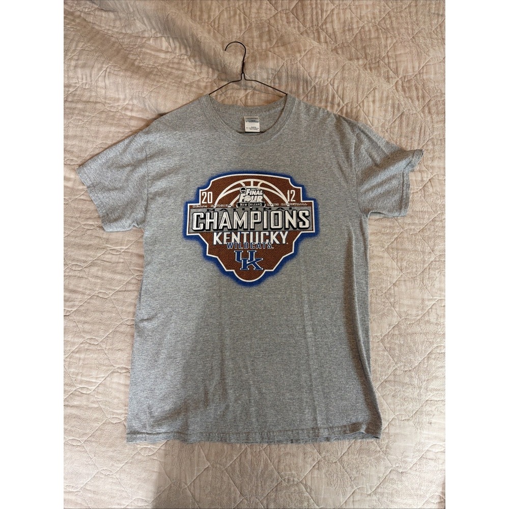 University Of Kentucky 2012 National Champions New Orleans Final Four T-Shirt M